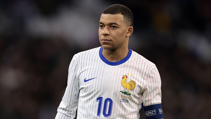 Mbappe tái xuất trên ĐT Pháp