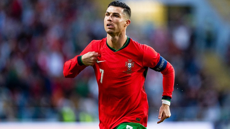 Ronaldo vẫn đang cống hiến cho ĐT Bồ Đào Nha